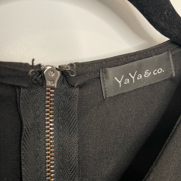 Black Dress - Picture 5 of 6